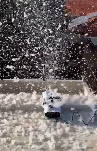 Snow Machine thumbnail 2